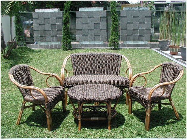 HOW LONG DOES RATTAN GARDEN FURNITURE LAST?