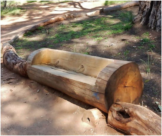 11 Creative Garden Furniture Creations Built from Logs and Stumps